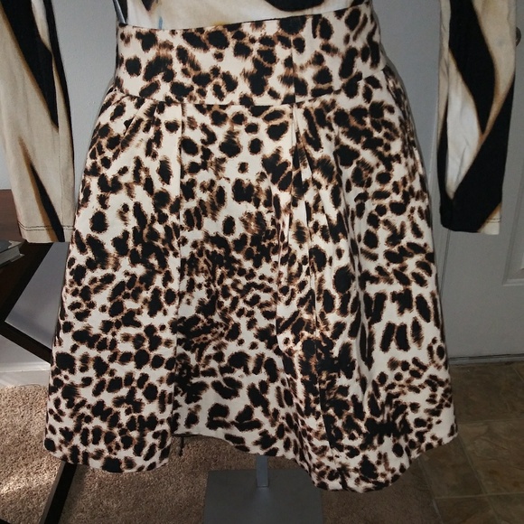 SOLD. ZARA Animal Print Skirt - Picture 5 of 8